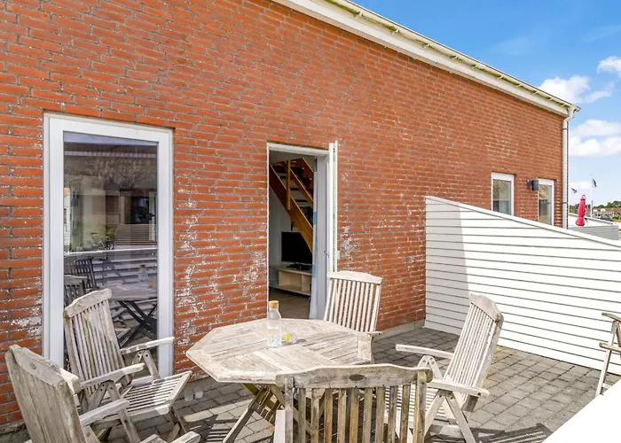 Apartment Nils - 2-3km From The Sea By Interhome *